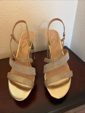 Nina Heeled Strappy Slingback Dress Sandal 8 Sparkly Glitter 2 1/2” Block Heel